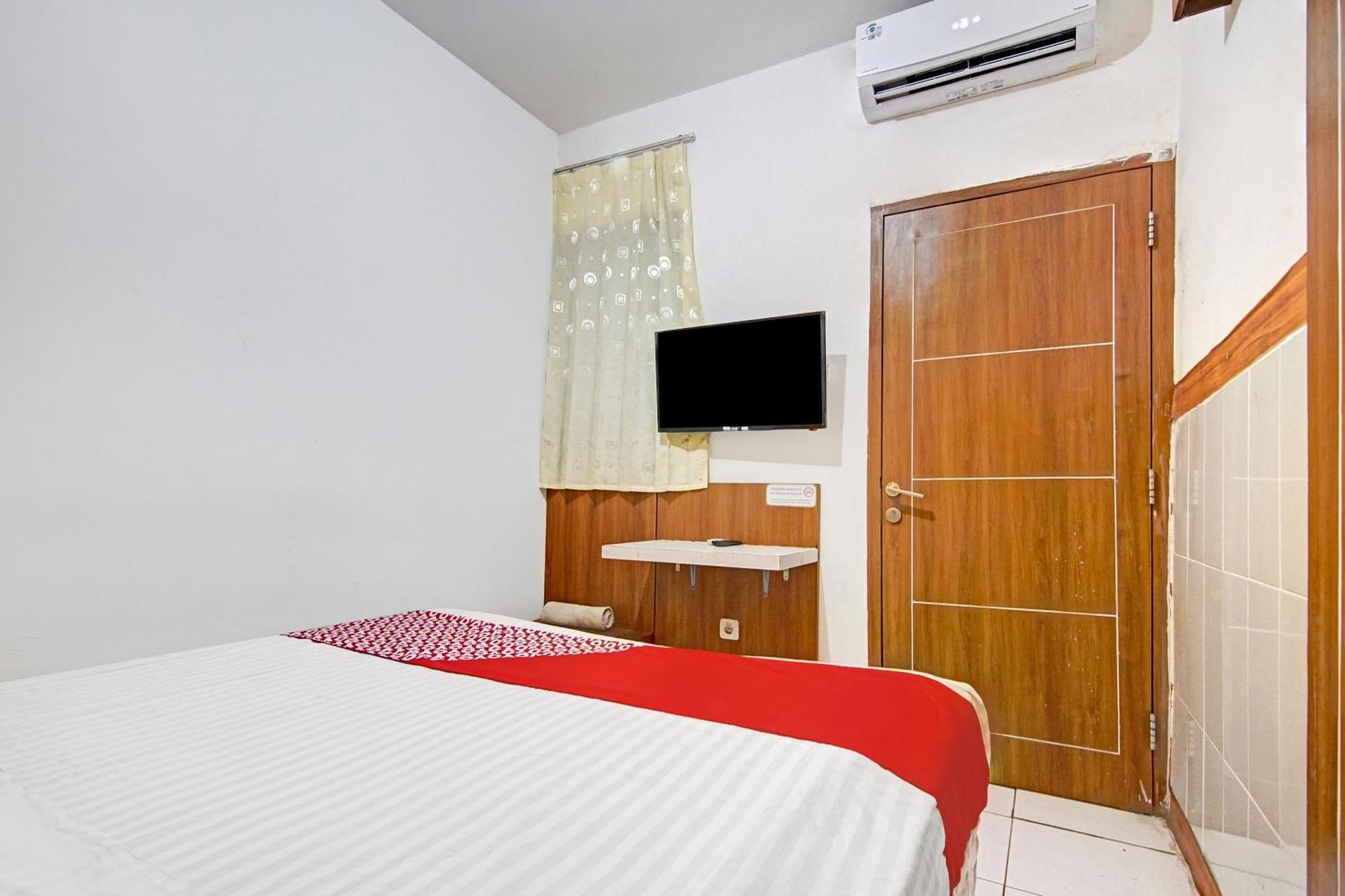 Super Oyo 90422 Mall Of Indonesia Τζακάρτα Εξωτερικό φωτογραφία