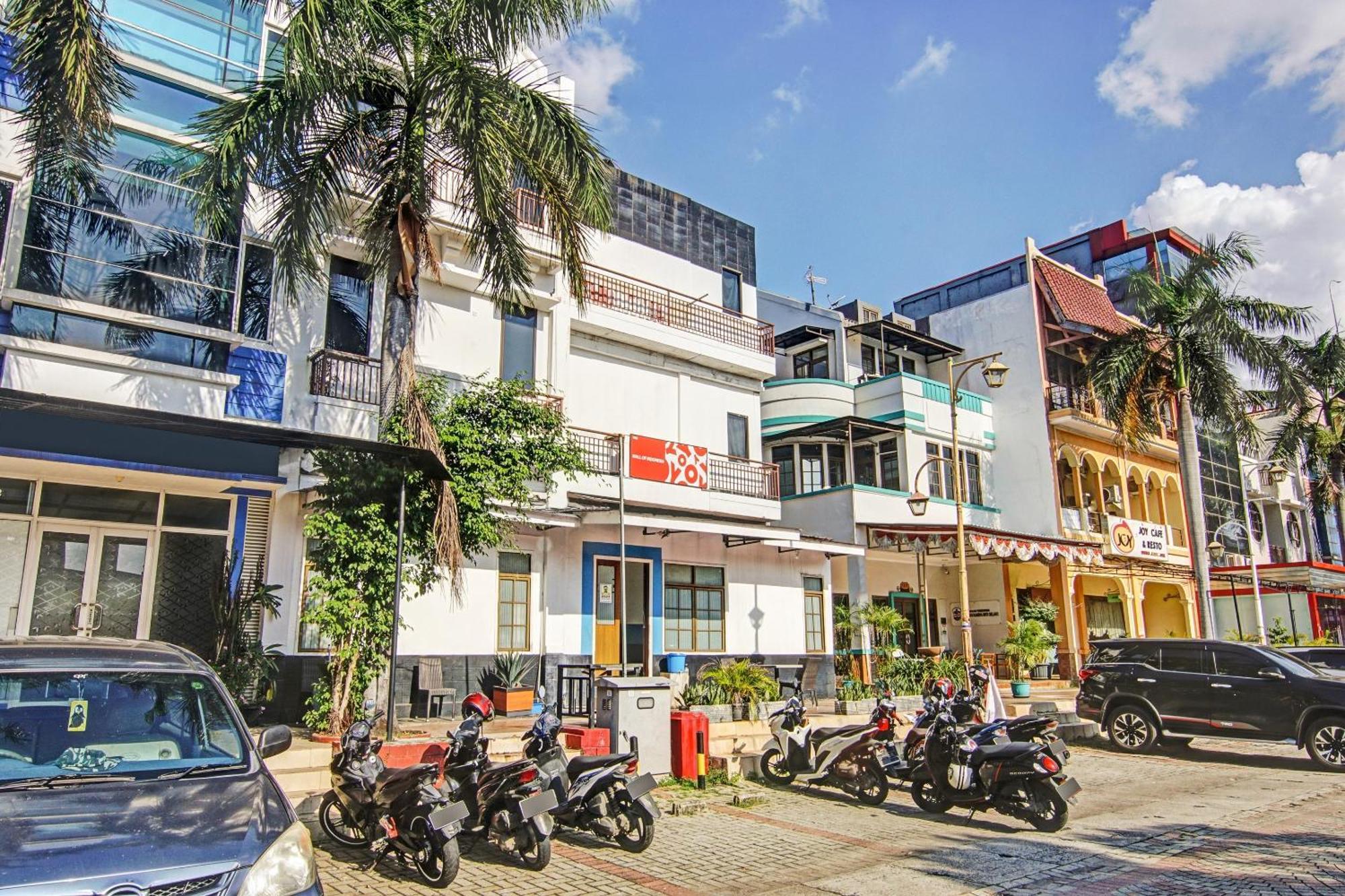Super Oyo 90422 Mall Of Indonesia Τζακάρτα Εξωτερικό φωτογραφία